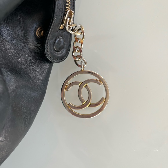 SOLD!! RARE Chanel Vintage tote bag - Picture 10 of 12